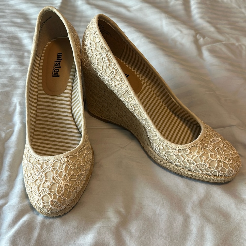 Cream Lace Wedge Heels by Kenneth Cole